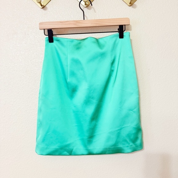 NEW Sergio Hudson Satin High Waist Fitted Mini Skirt in Mint Green Shopbop 6 - Picture 5 of 12